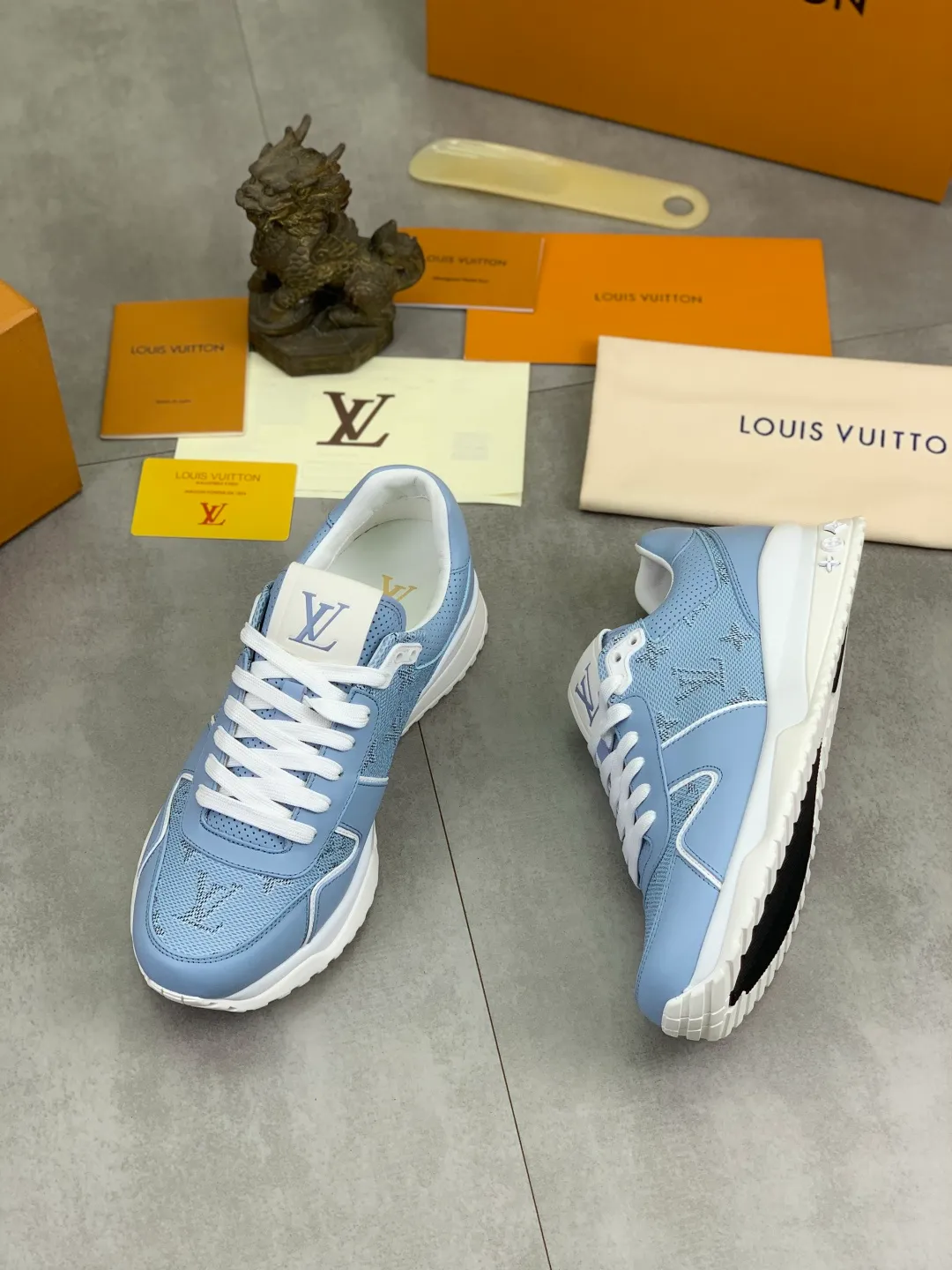Men's men's shoes P680 new style 💶[LOUIS VUITTON] (original order) new style 🍀LV Louis Vuitton * - top version of LV classic trendy shoes! Use imported original cowhide and water-dyed cowhide lining. The latest original wear-resistant TPU combination outsole! High quality products! Multiple colors available, code number: 39-45 (46 customized)